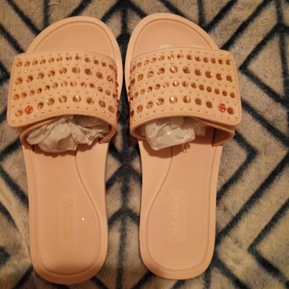 Brand new with tag Michael Kors slides size 6 wome - Picture 2 of 4